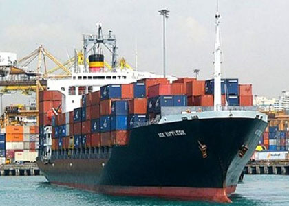 Vận tải hàng hóa bằng tàu biển